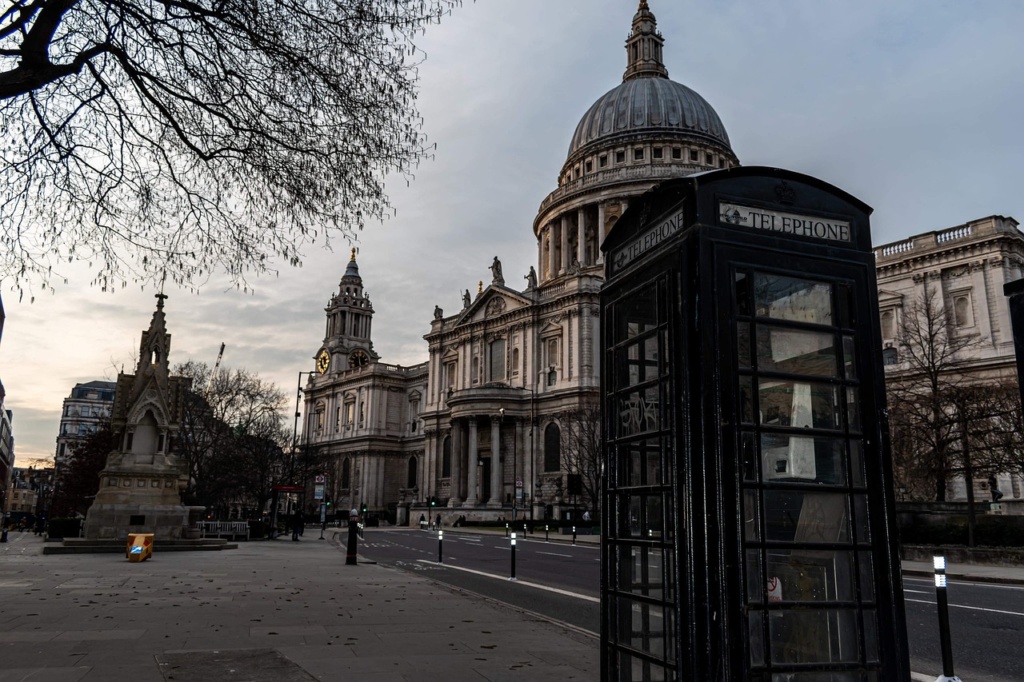 cathedral-6539937_1280
